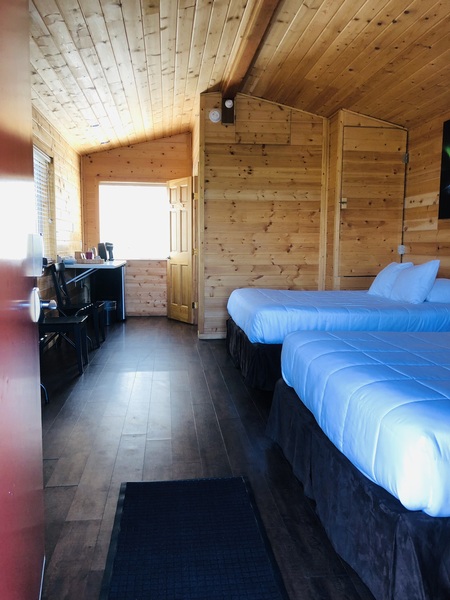 Double Queen Cabin Photo 6