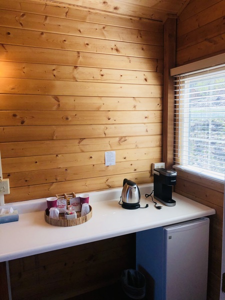 Queen Cabin Photo 21